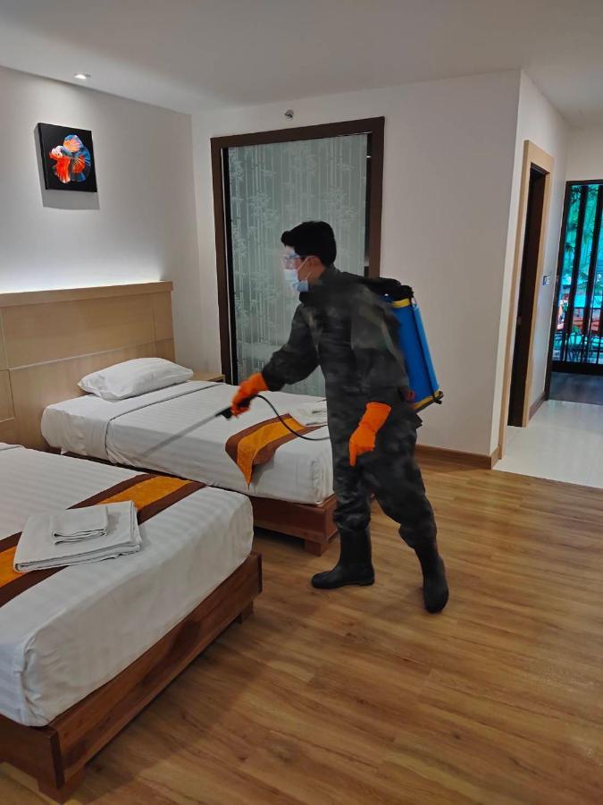 Marlin Hotel Surat Thani Extérieur photo