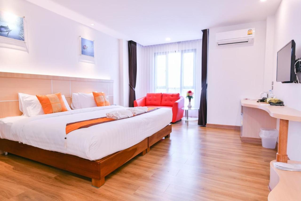 Marlin Hotel Surat Thani Extérieur photo