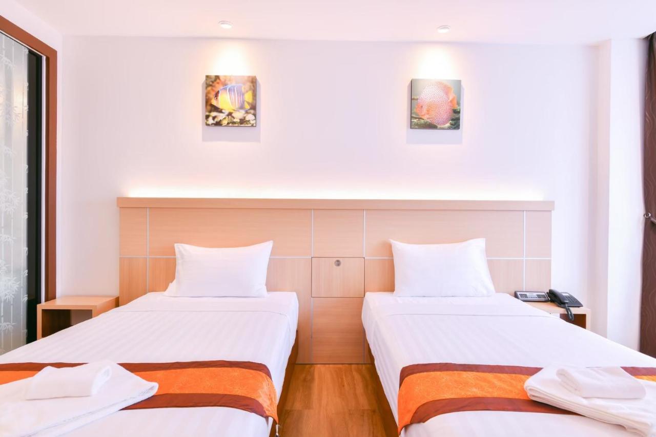 Marlin Hotel Surat Thani Extérieur photo
